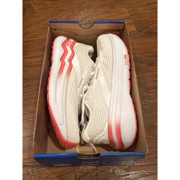 Brooks Ghost Max 2 Running Shoe White Hot coral Orange Women Size 8 - Picture 7 of 9